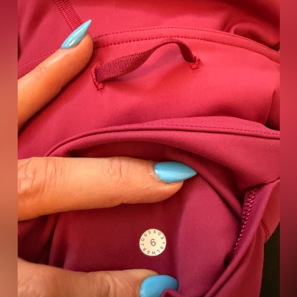 Lululemon Fast & Free 7/8 Tight II *Nulux 25" Color: Star Ruby Size: 6 - Picture 13 of 16
